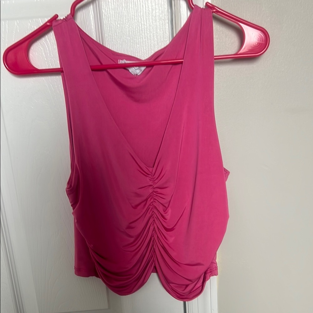 Live in the moment cropped tank